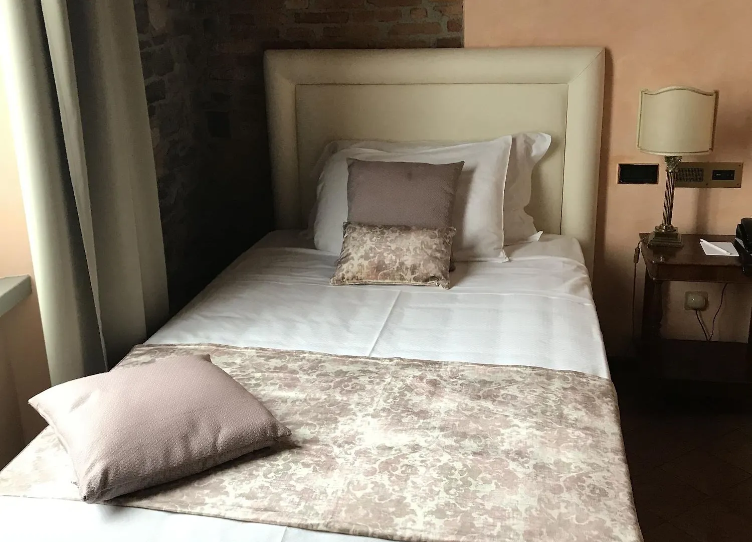 Albergo Le Due Corti Como