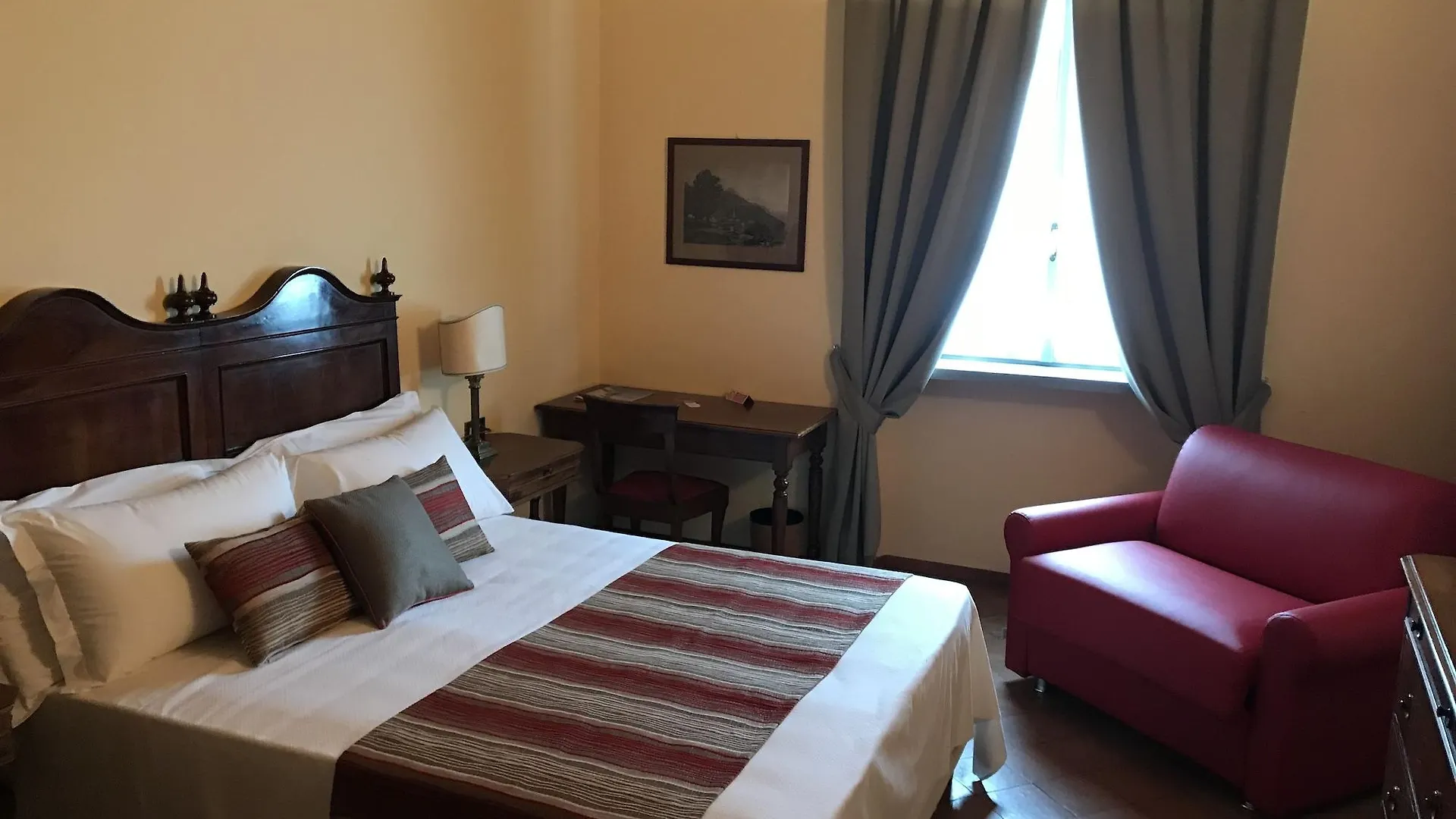 Albergo Le Due Corti Como 4*,  İtalya