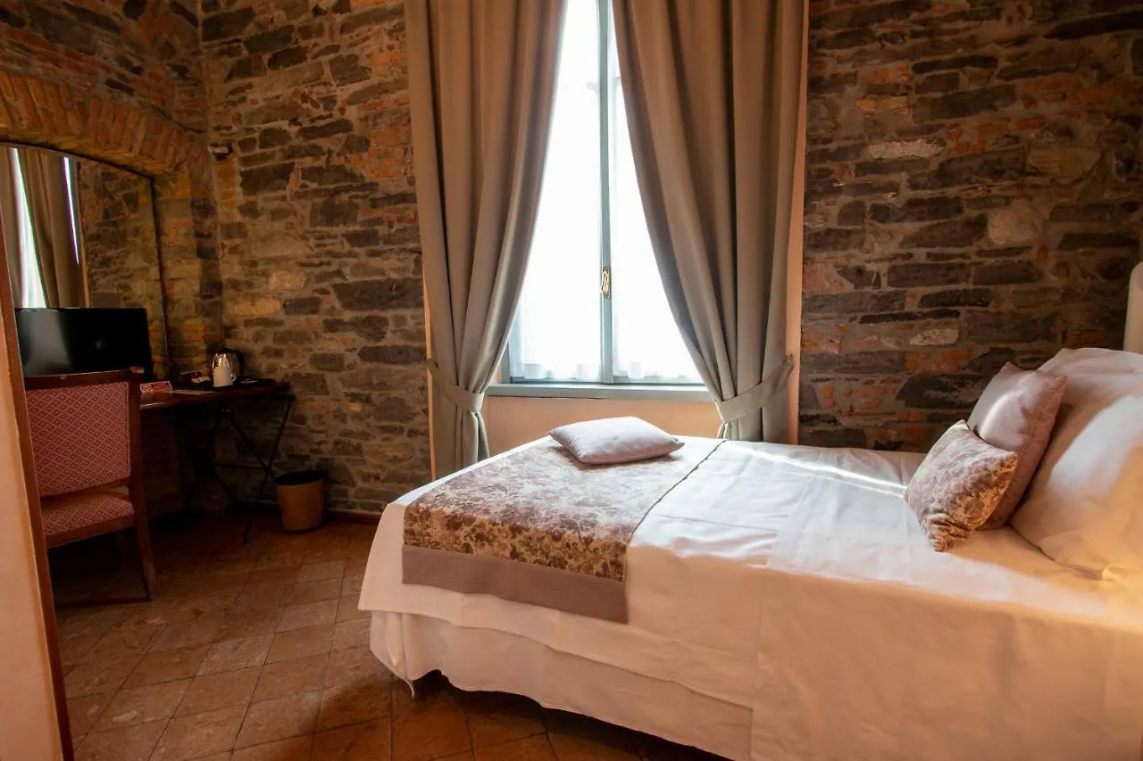 Albergo Le Due Corti Como