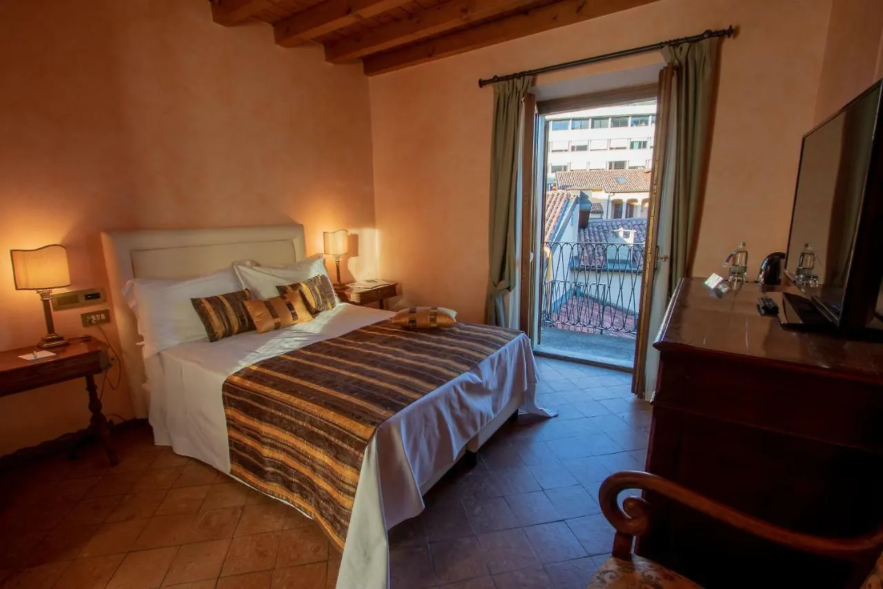 Albergo Le Due Corti Como
