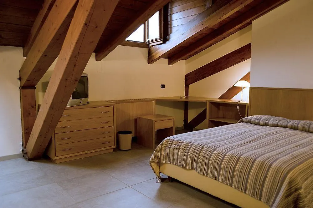 Albergo Le Due Corti Como Italien