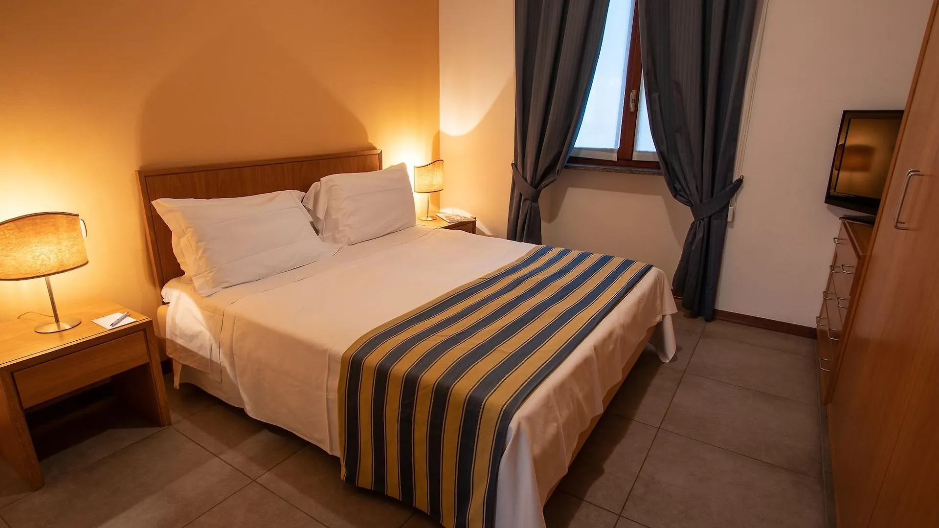 **** Hotel Albergo Le Due Corti Como Italien