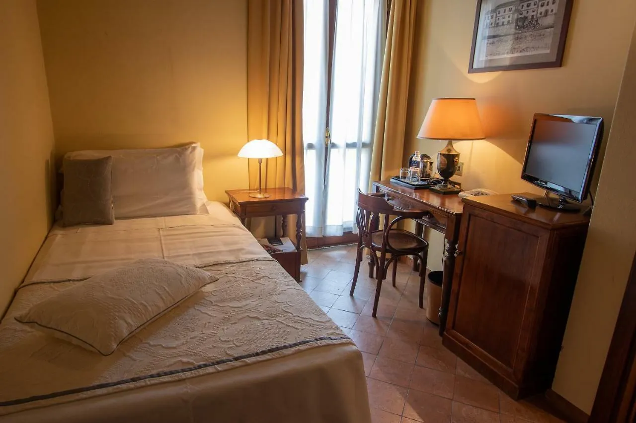 Hotel Albergo Le Due Corti Como